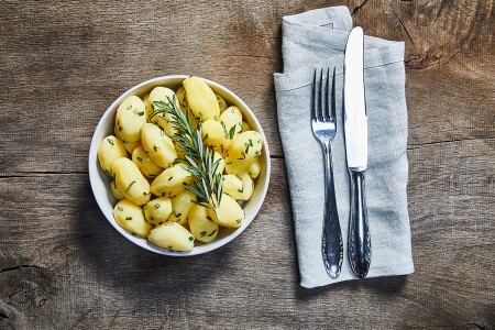 Kartoffeln, Rosmarinis gegart